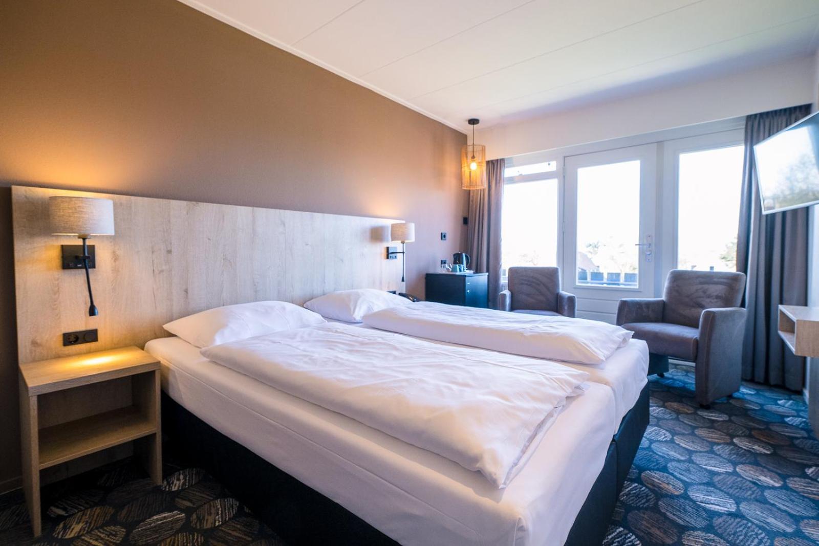 Hotel Hofker Nes  Ngoại thất bức ảnh